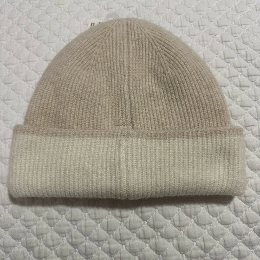 Aerie x Dr. Seuss Grinch Cindy Lou Who Beanie Holiday Knit Beanie